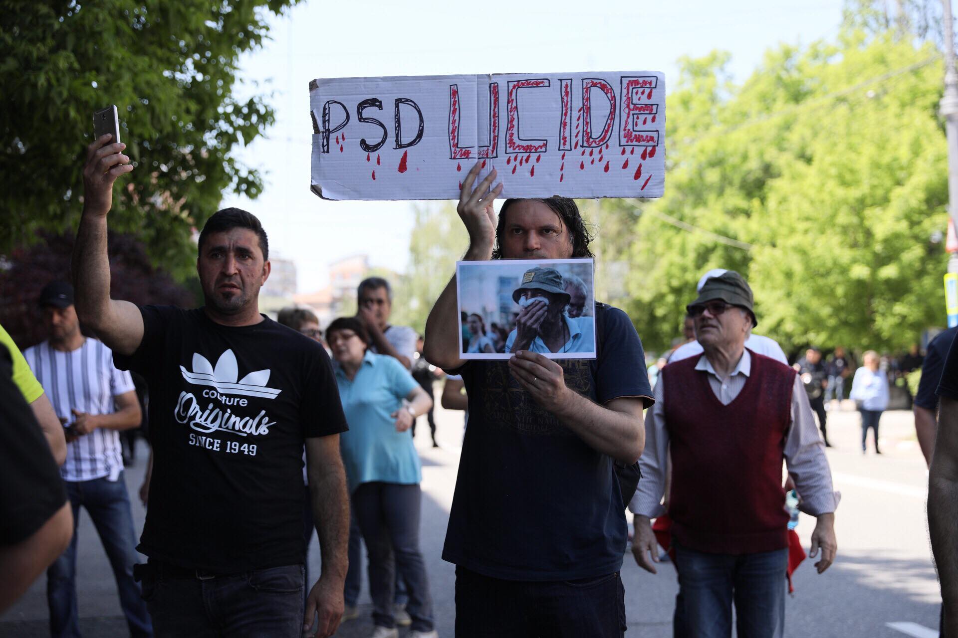 VIDEO | Miting PSD la Târgoviște. Liviu Dragnea: "Vom continua indiferent de piedicile puse de aceşti securişti nemernici! Nu renunţ!"