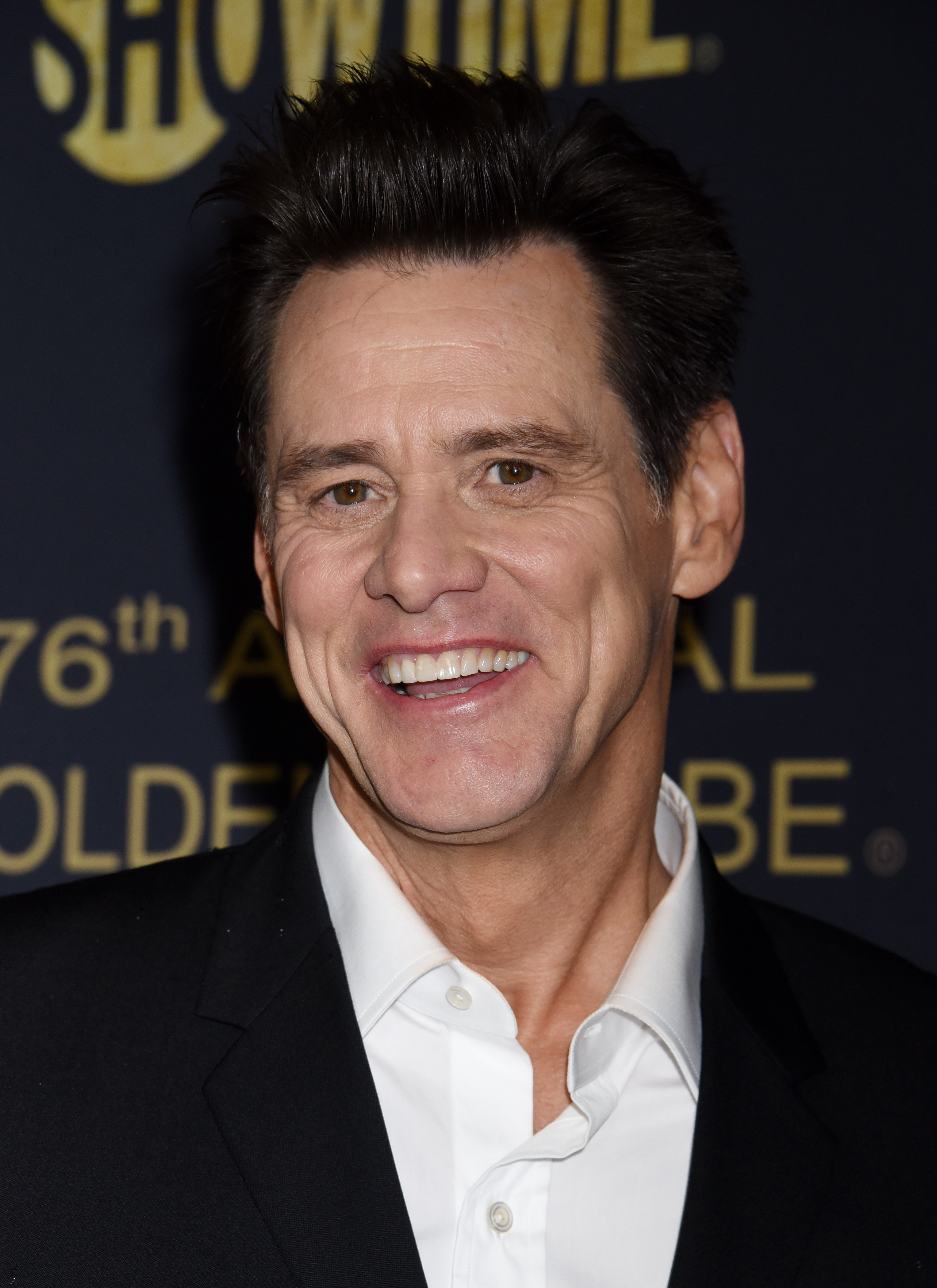 Jim Carrey, de nerecunoscut în Franța: „Toți spun că e clonă! I-au făcut ceva sau nu e el”. Apariție rară alături de iubită