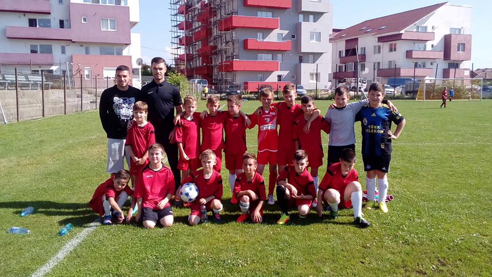 Nicolae Stanciu și-a petrecut vacanța de vară cu familia, iubita și cu viitorii socri | GALERIE FOTO