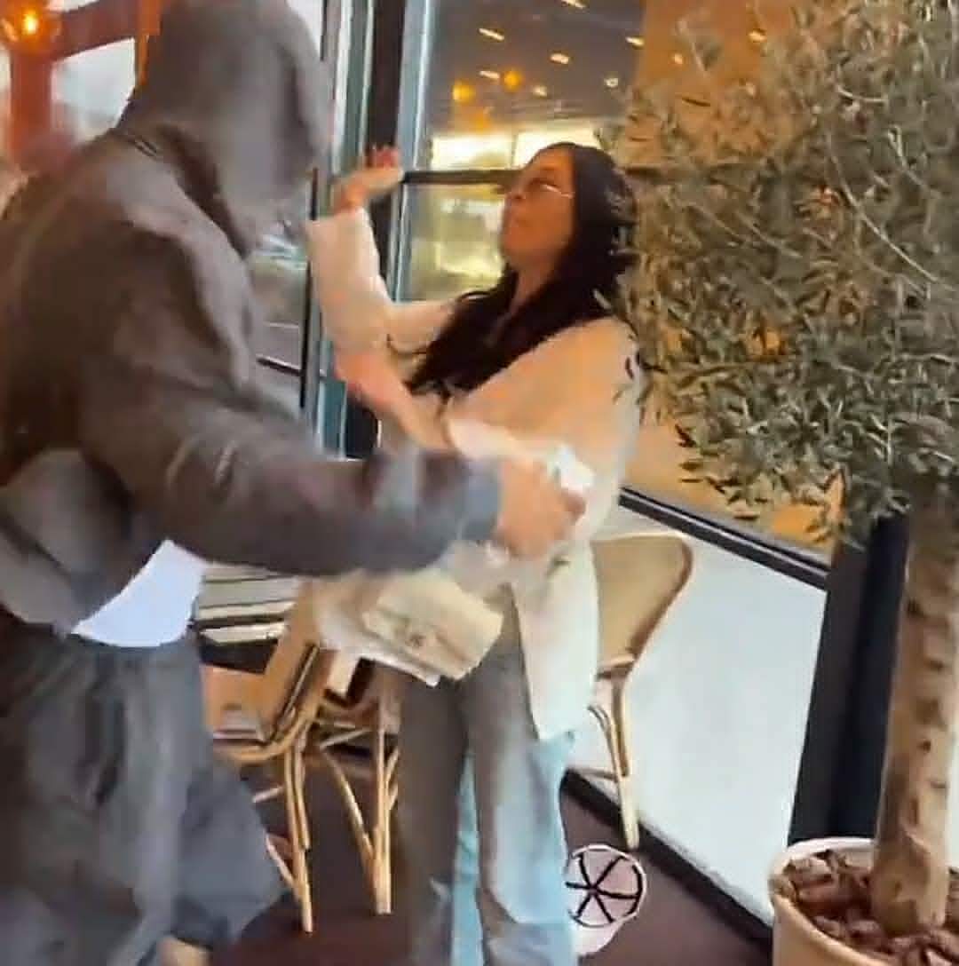Cum arată Ana Beregoi după scandalul din restaurant cu Andreea Bostănică. Noi imagini: „Cine a sărit la bătaie”