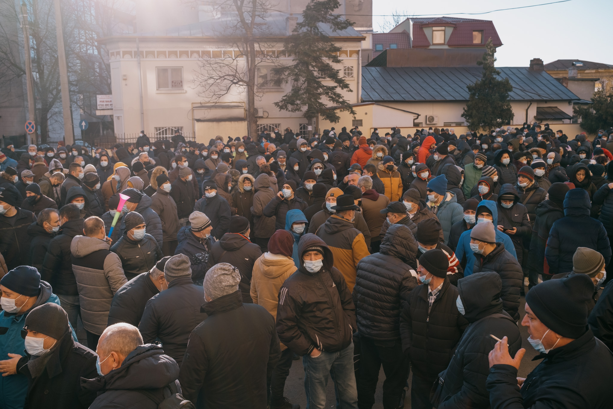 Protest al angajaților STB față de condițiile de muncă. „Autobuzele au aceleași anvelope de ani”
