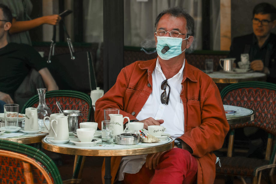Restaurantele, cafenelele și terasele s-au redeschis și în Franța