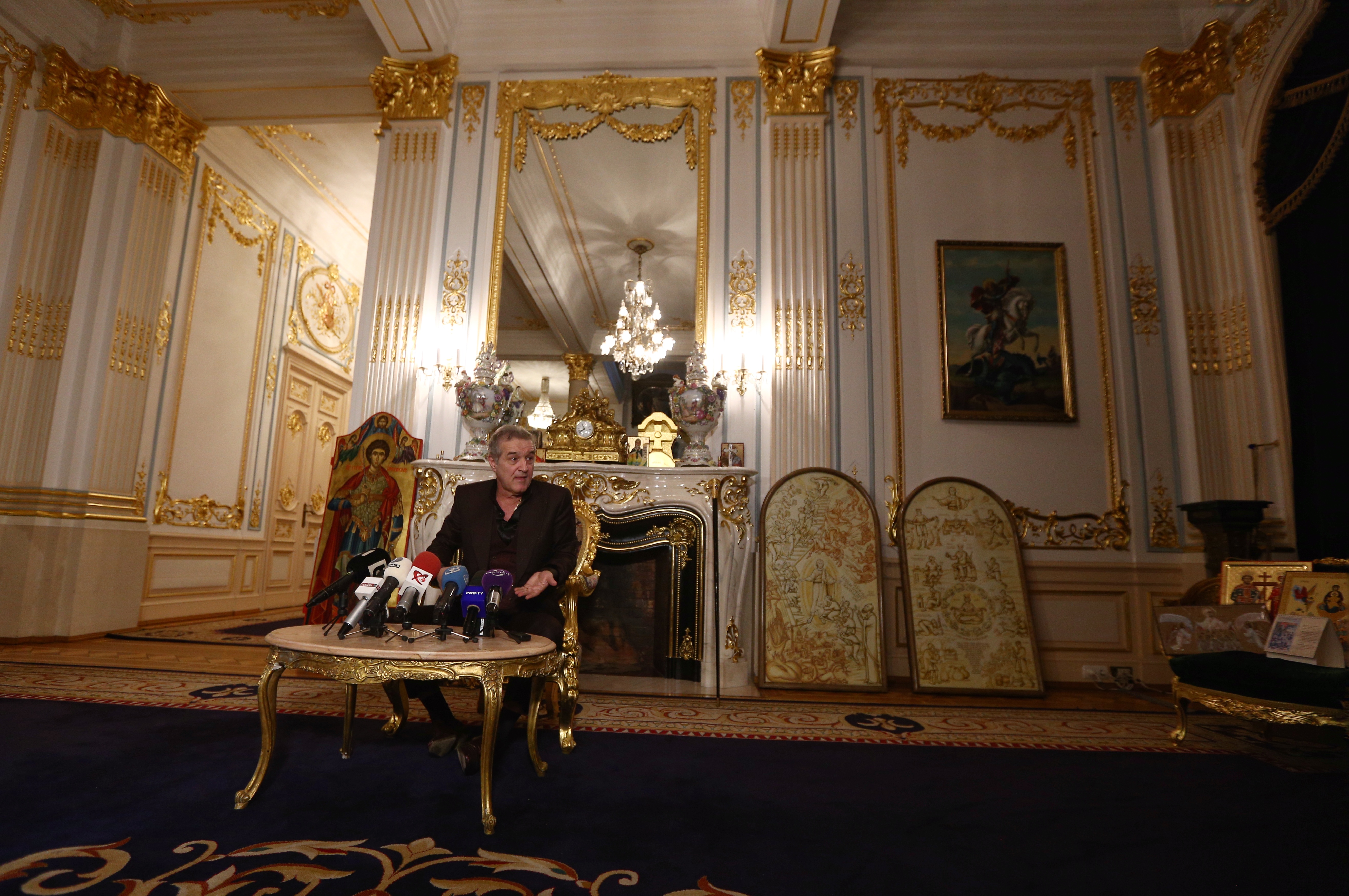Misoginul Gigi Becali, în atenția CNCD. ”Eu nu stau la stăpânirea unei femei niciodată” / GALERIE FOTO&VIDEO