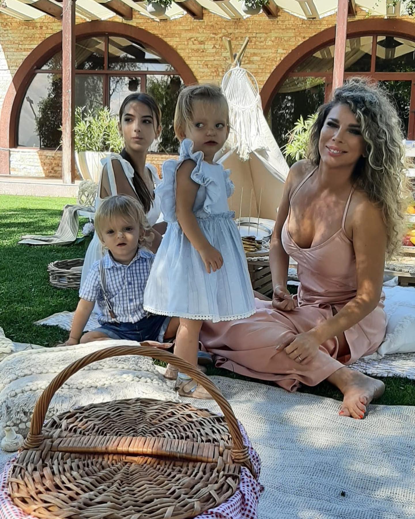 Alina Laufer dezvăluie secretul mariajului de 10 ani cu Ilan Laufer. „Ne place foarte mult rutina. Aveam deja un divorț la activ”