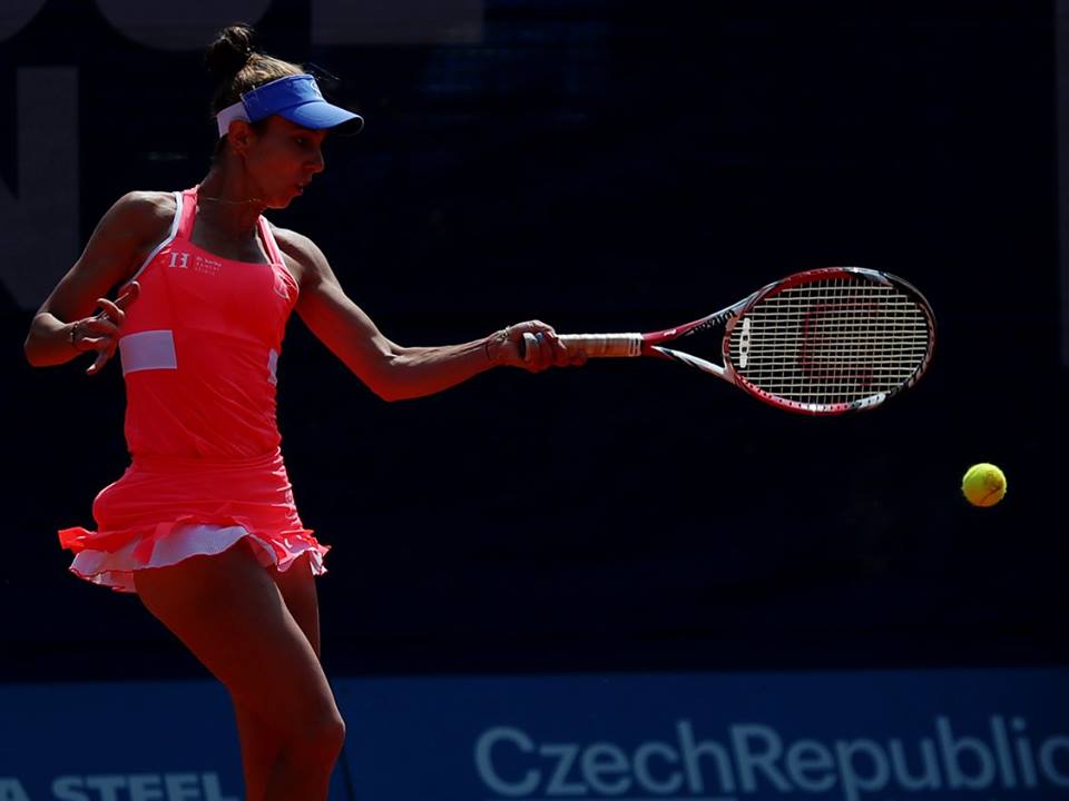 Mihaela Buzărnescu - Petra Kvitova 6-4, 2-6, 3-6, finala de la Praga. ”Miki” a rămas fără ”benzină”. Revenire de senzație, în primul set / GALERIE FOTO & VIDEO