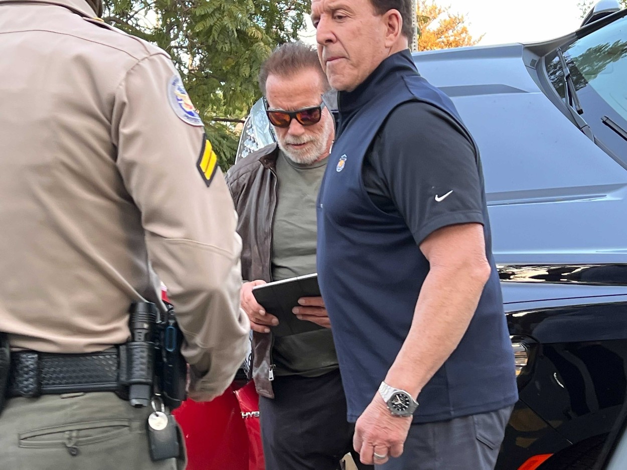 Arnold Schwarzenegger, implicat într-un accident cu patru mașini în Los Angeles