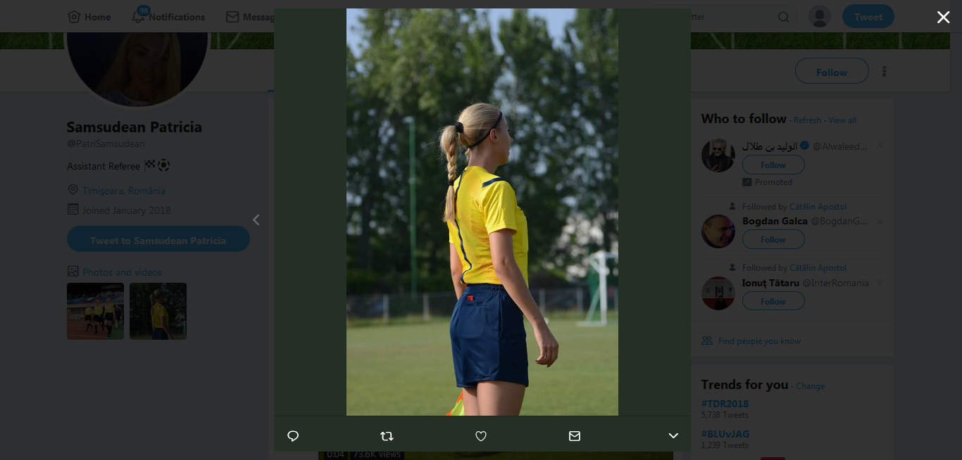 Cea mai sexy arbitră de fotbal din România e considerată mureșeanca Patricia Șamșudean. ”Am vaci și căruță, mărită-te cu mine!”