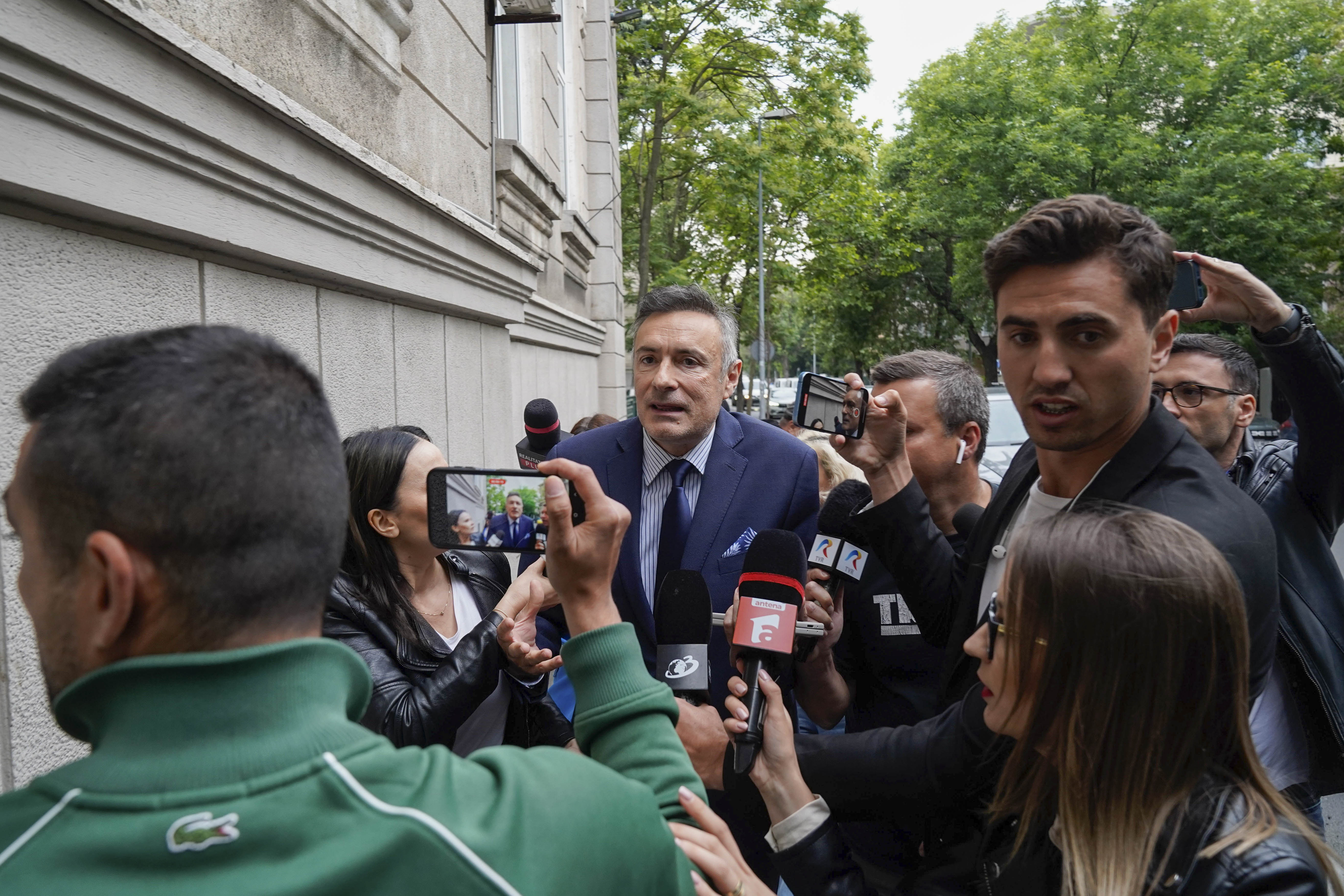 Fostul șef SRI Florian Coldea, generalul SRI Dumitru Dumbravă şi avocatul Doru Trăilă, plasaţi sub control judiciar