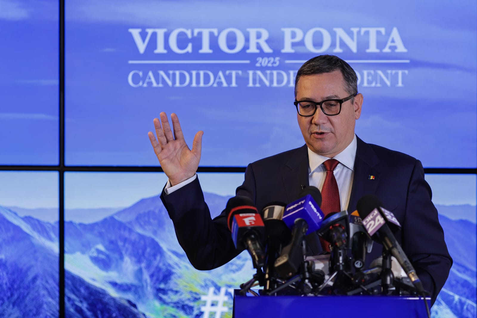 Victor Ponta și-a anunțat oficial candidatura la alegerile prezidențiale