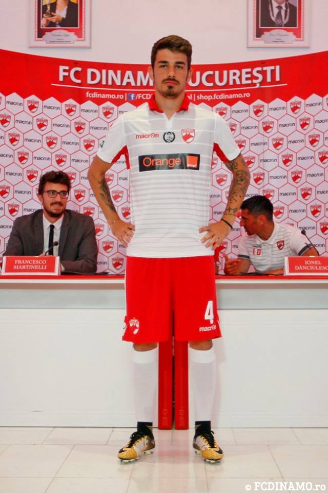 Dinamo și CSU Craiova și-au prezentat noile echipamente