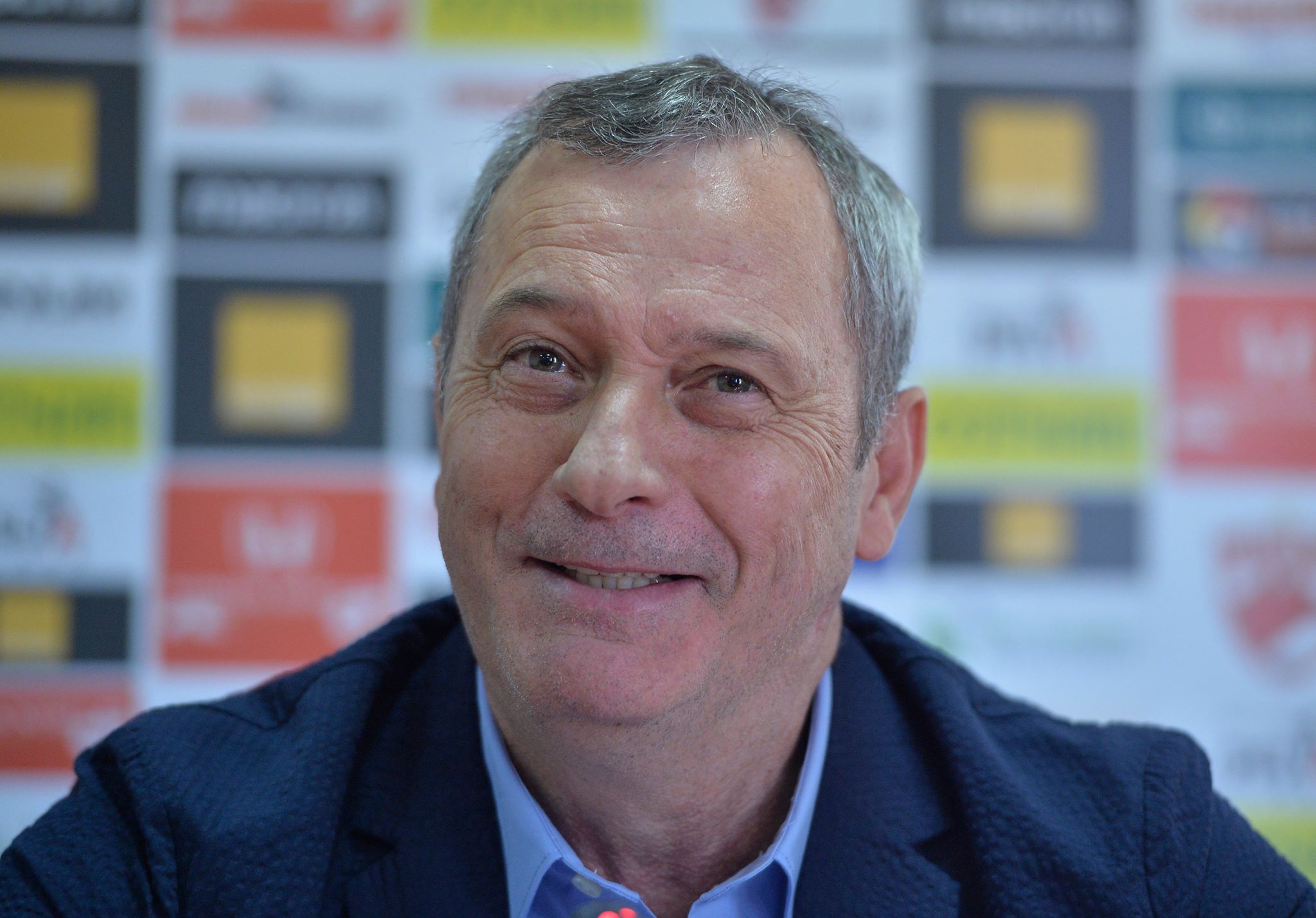 UPDATE: ”Rămâne cine merită! Am venit să salvez clubul. MM Stoica e Luțu 2”. Oficial: Mircea Rednic, noul antrenor al lui Dinamo