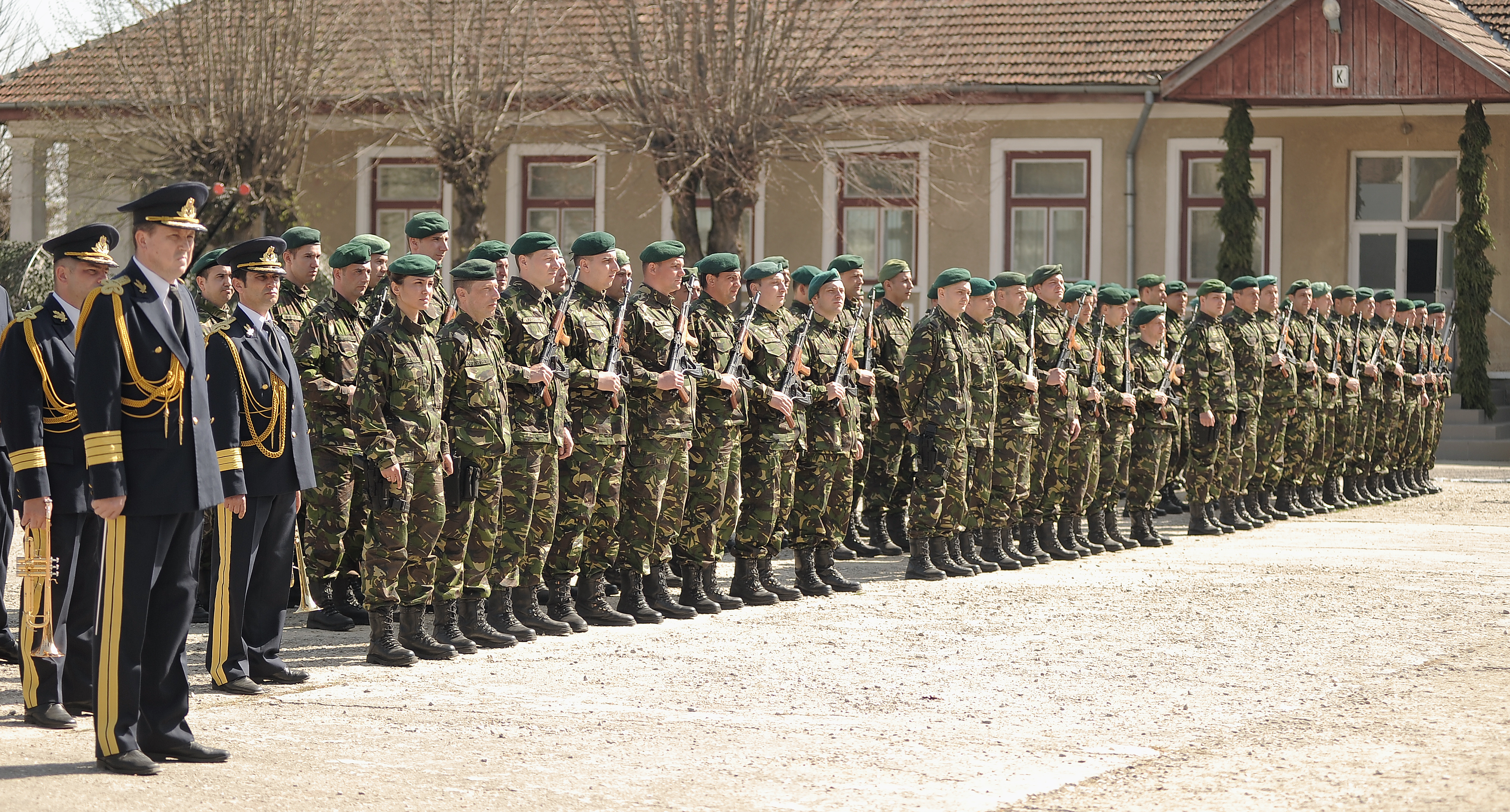 VIDEO&FOTO/ “Liliecii Negri” s-au întors acasă. Misiunea militarilor din Grupul de luptă al NATO din Polonia a durat șase luni