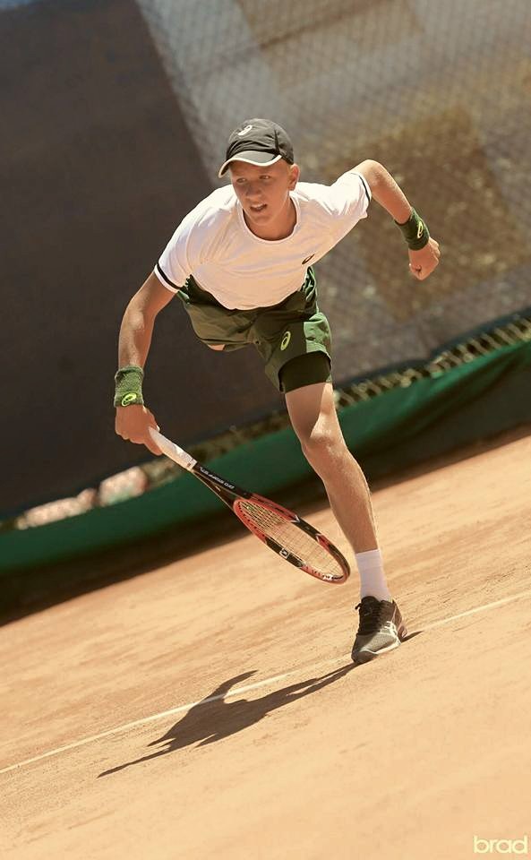 Cine este Cristian Filip Jianu, senzația României la Australian Open. Nu-și permite un antrenor, dar este elev de nota 10. A apărut în reclama "Zboară, puiule, zboară"! VIDEO