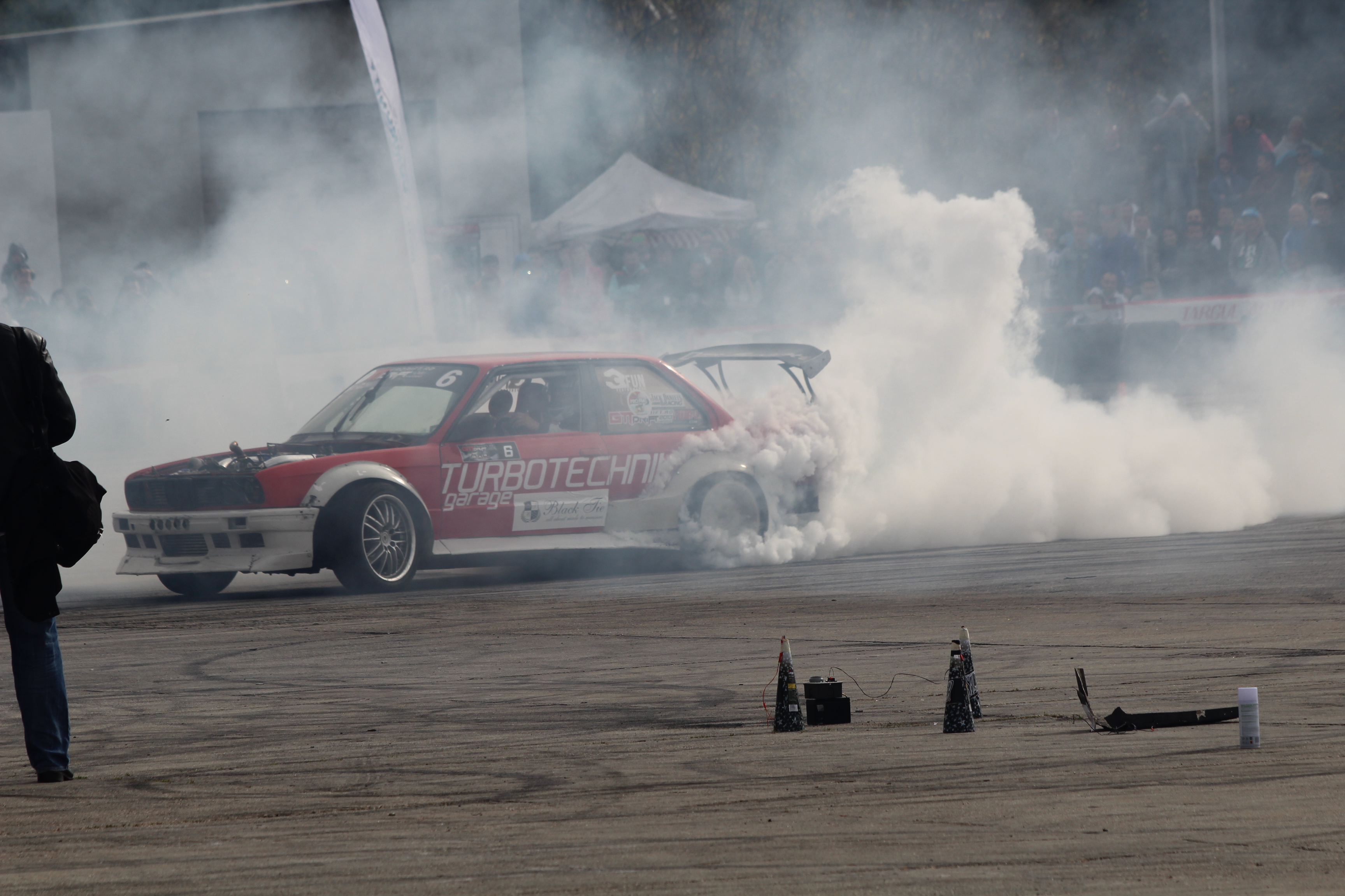 FOTO & VIDEO / Cei mai buni piloţi de drift s-au întrecut la primul Grand Prix organizat de Romanian Drift Community