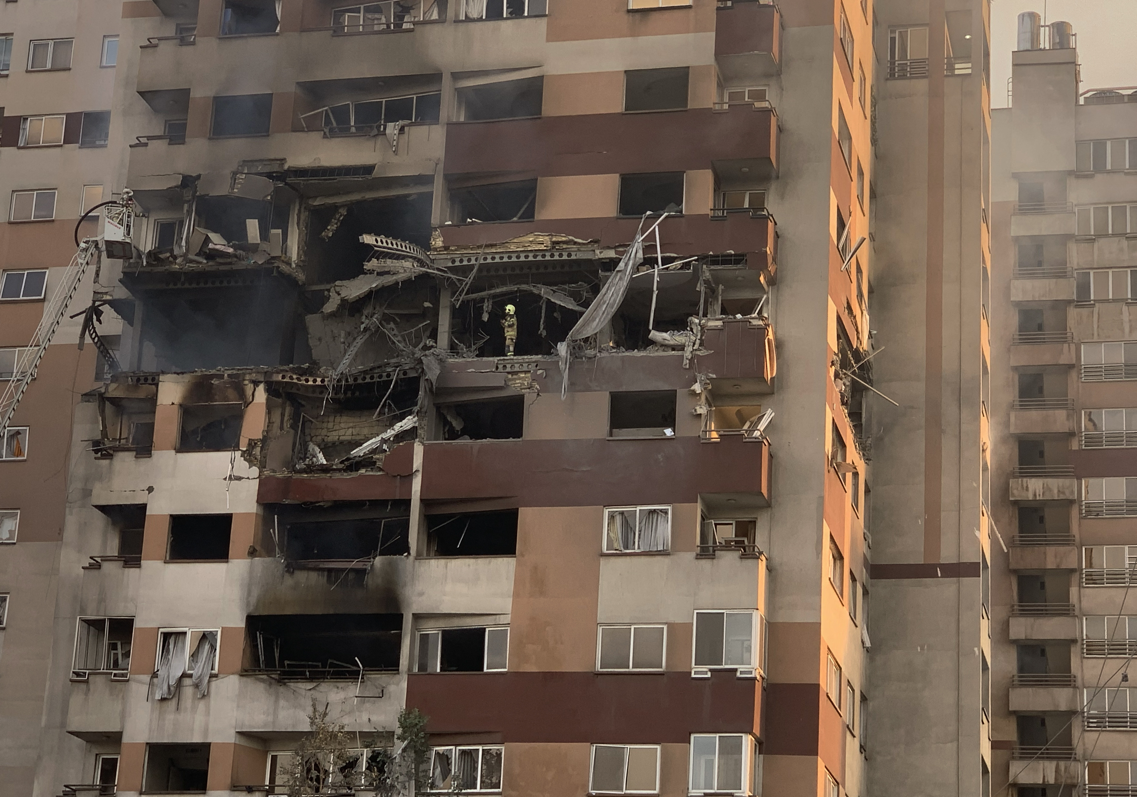Israelul a atacat Iranul. „Operațiunea „Națiunea Leilor” vizează facilitățile militare și nucleare. Teheranul a ripostat cu peste 100 de drone