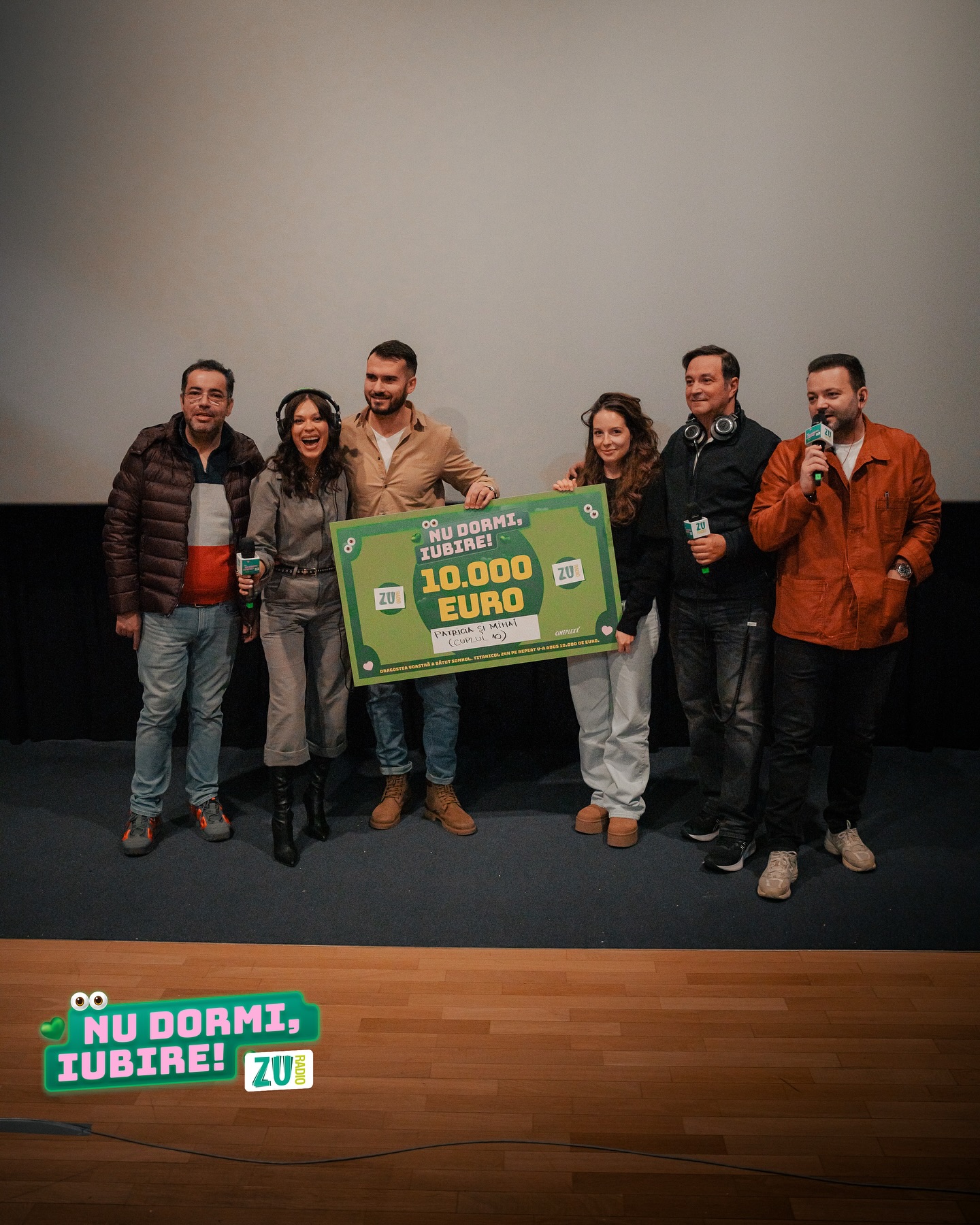 Radio ZU a oferit 10.000 de euro unui cuplu, care s-a uitat 24 de ore la „Titanic”. Cine sunt câștigătorii