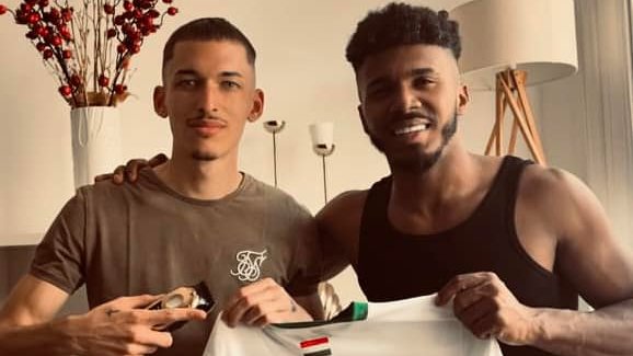 Kálmán a magyarországi focisták kedvenc fodrásza: a Fradi új sztárigazolása is csak nála vágat