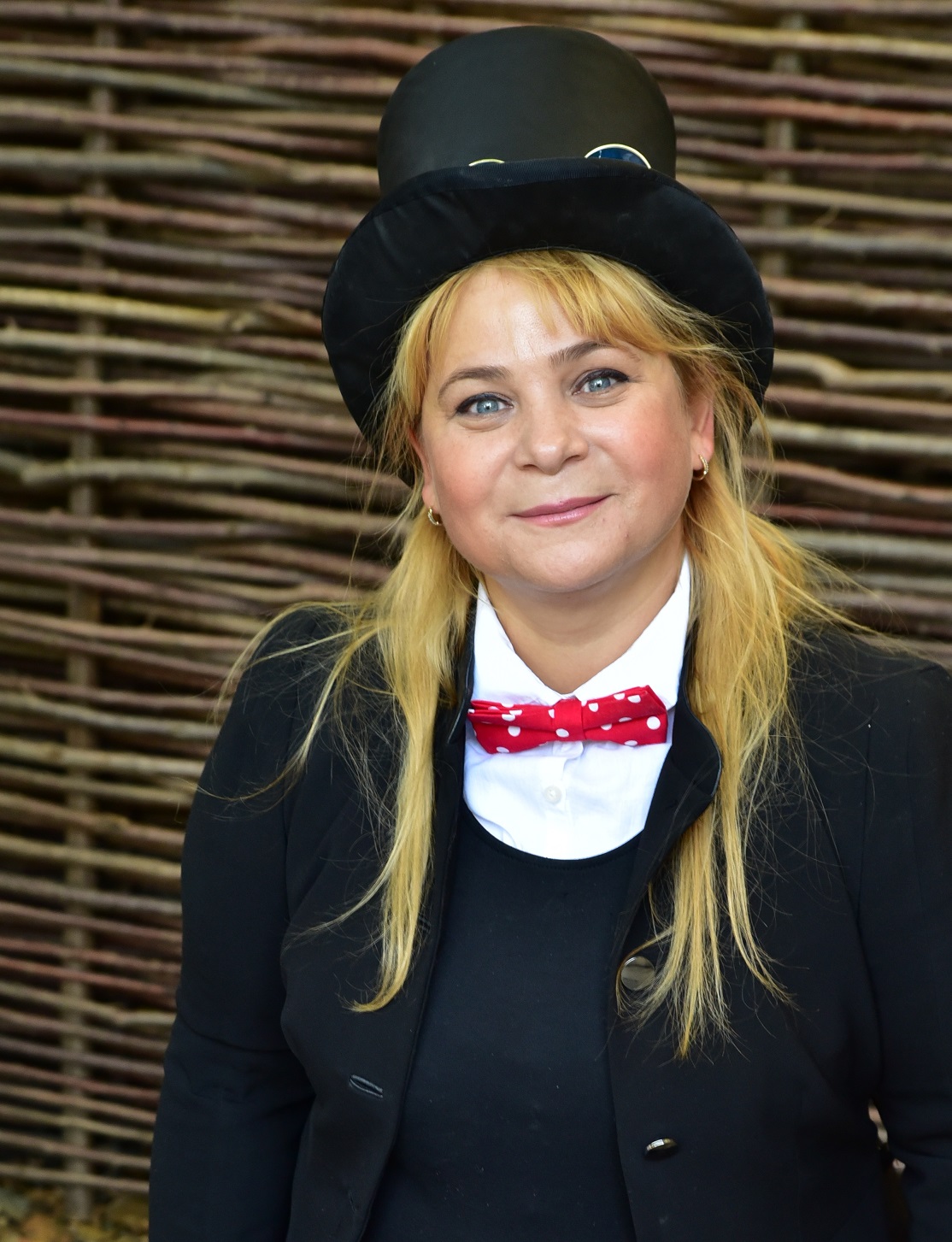 Filmul pentru care Anca Sigartău a filmat în condiții grele: „35 de grade Celsius și viespi peste tot! Rămâne memorabil” | EXCLUSIV