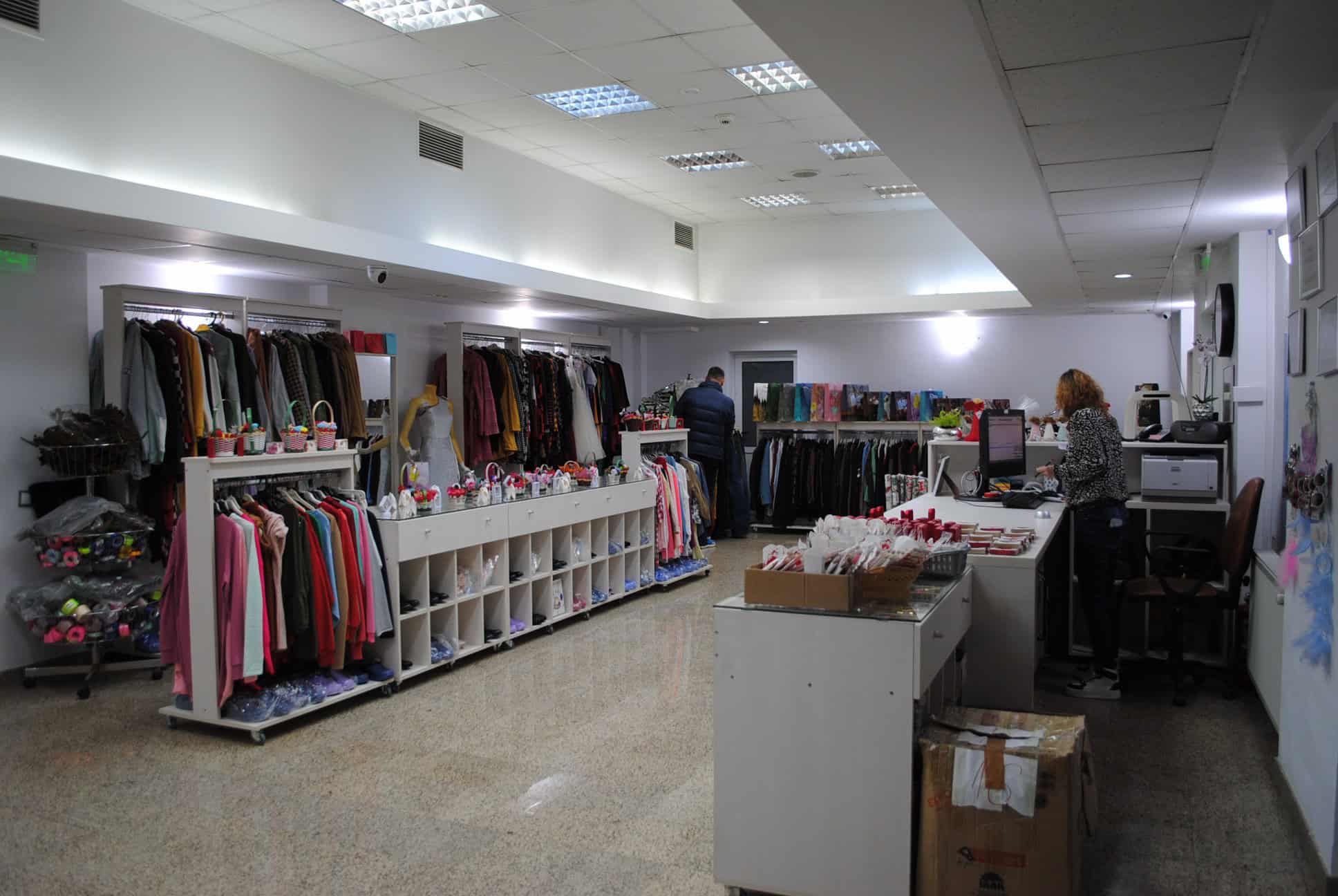 Magazinele ANAF din Sibiu și Brașov se redeschid și vor vinde bunuri confiscate la prețuri mici