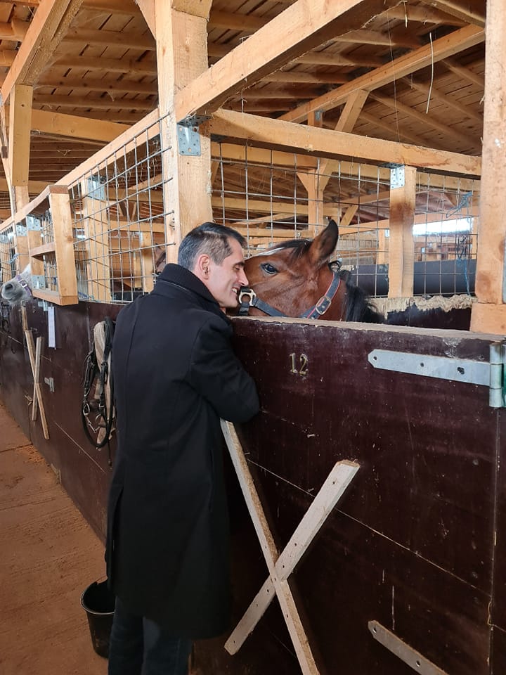 Ce spune Adela Pârvu, fost arhitect la „Visuri la Cheie”, despre căsnicia cu soțul pe care l-a cunoscut pe un site de matrimoniale: „Bogdan e persoana potrivită”