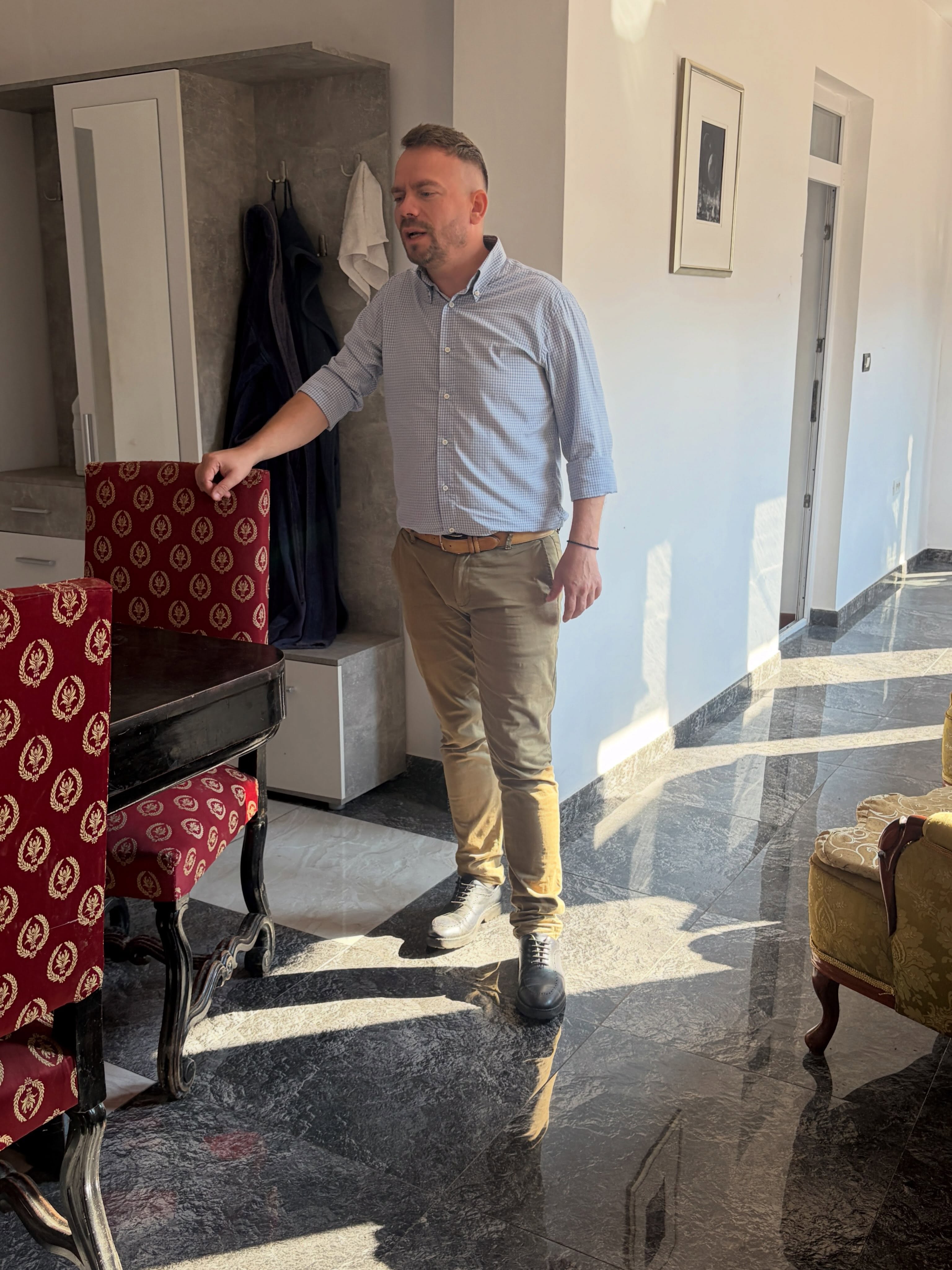 Dezvăluirile unui director la Protecția Copilului despre „caracatița” din sistem: „Cinci din șapte angajați la căsuță de tip familial erau tată, fiu, fiică, mătușă și ginere”