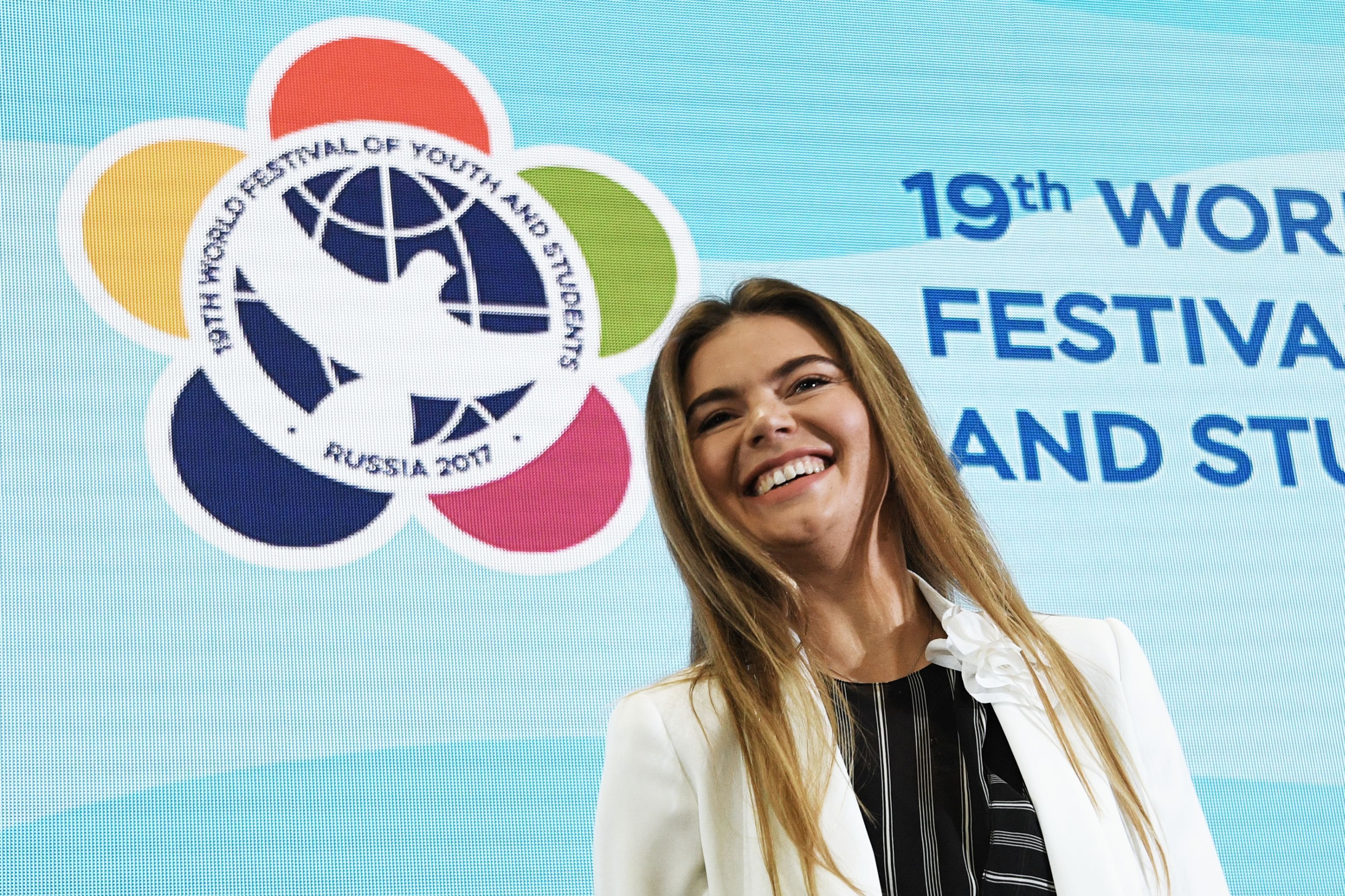 Alina Kabaeva, iubita secretă a lui Vladimir Putin, a declanșat un scandal uriaș, la doi pași de România: „Kremlinul și-a băgat și aici coada. O urâm!”