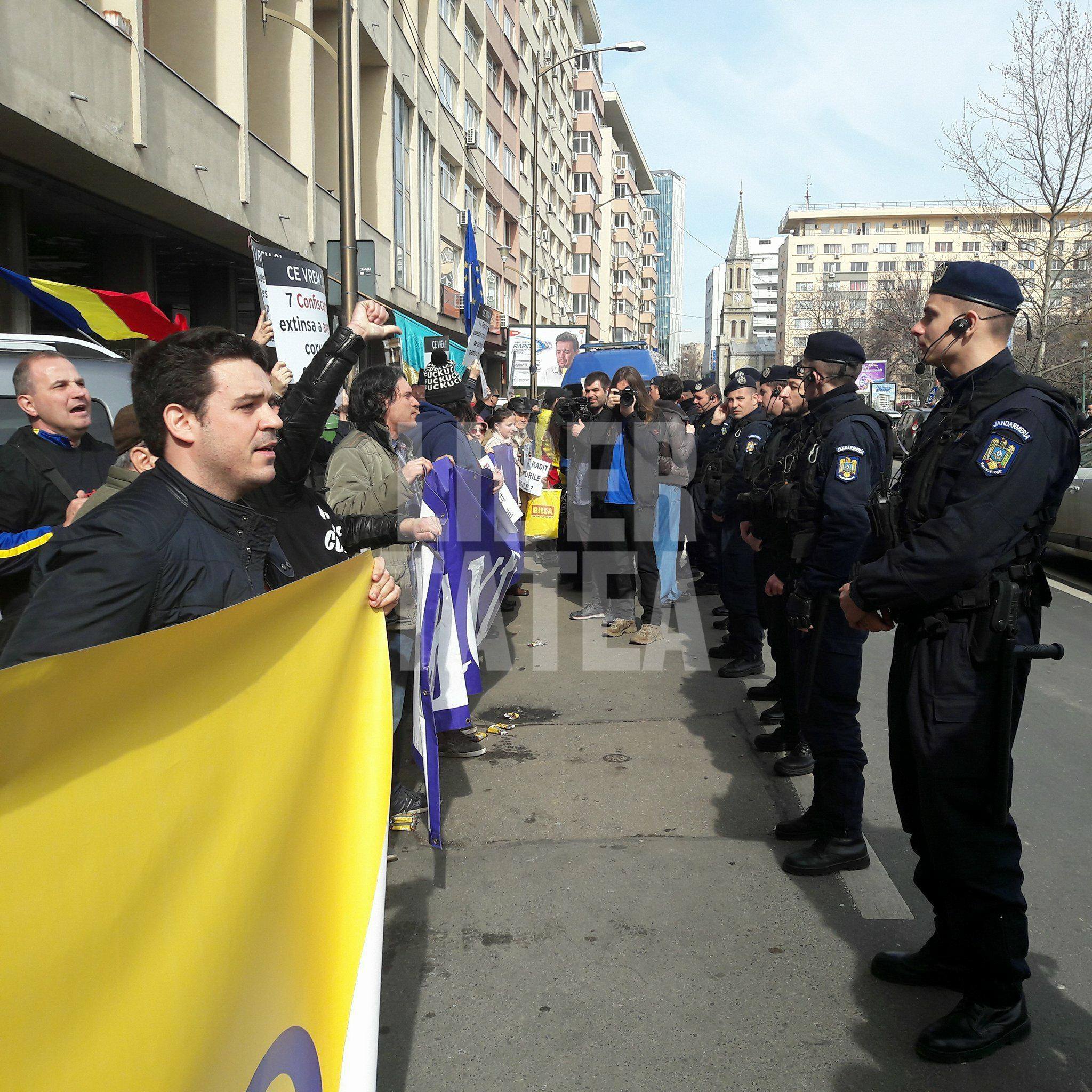 Fotografia zilei, cu Dragnea și Dăncilă. Congresul PSD, în imagini / GALERIE FOTO