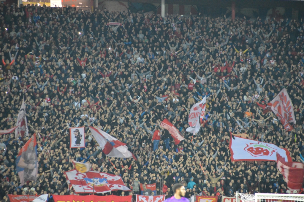 Libertatea a fost în ”cazanul” de pe ”Maracana” belgrădeană, la Steaua Roșie - Liverpool 2-0