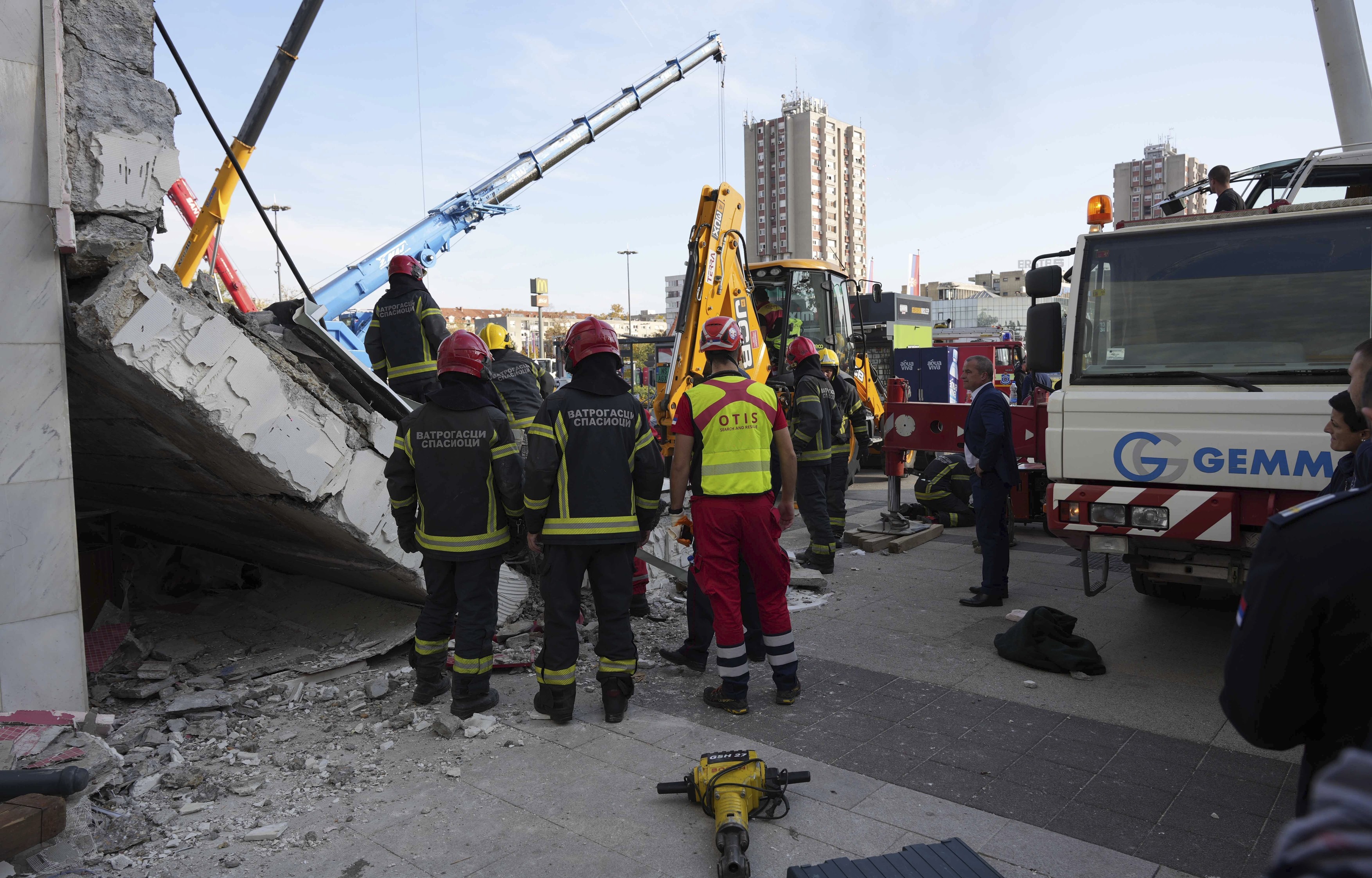 13 morți în Serbia, după ce acoperișul unei gări din Novi Sad s-a prăbușit | VIDEO