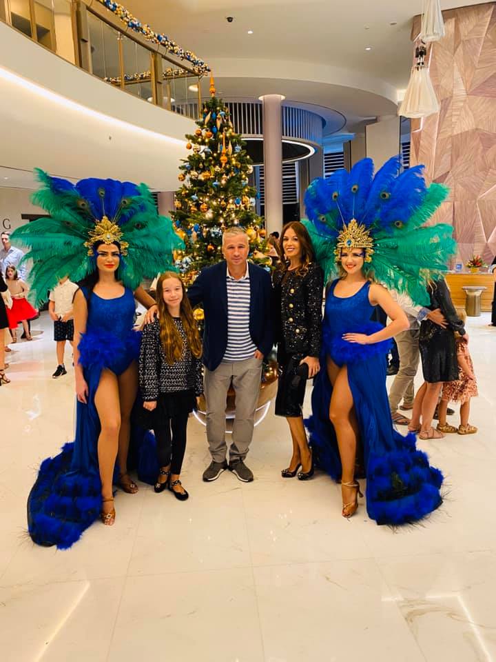 De ce soția lui Dan Petrescu s-a mutat în Dubai cu fetița lor. Antrenorul a rămas în România: „Dacă vrei să ai succes trebuie să faci niște sacrificii”