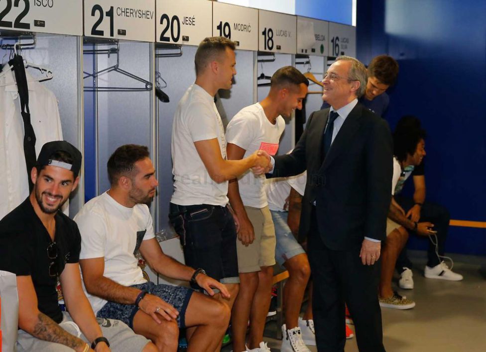 S-a reunit Real Madrid! Fotografii din vestiarul ”galacticilor”! GALERIE FOTO