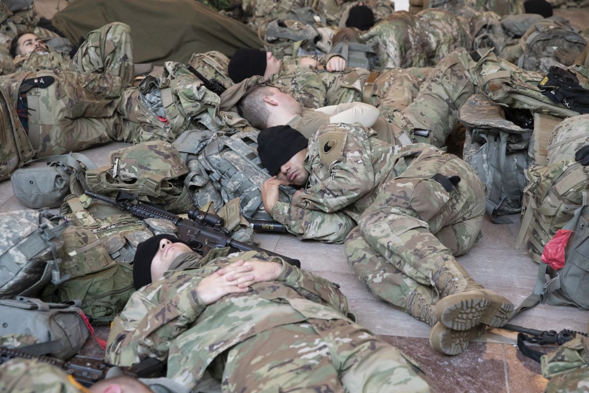 Imagini fără precedent în Congresul SUA: Garda Națională a asigurat securitatea în ziua punerii sub acuzare a lui Trump. Peste 10.000 de militari sunt așteptați la Washington