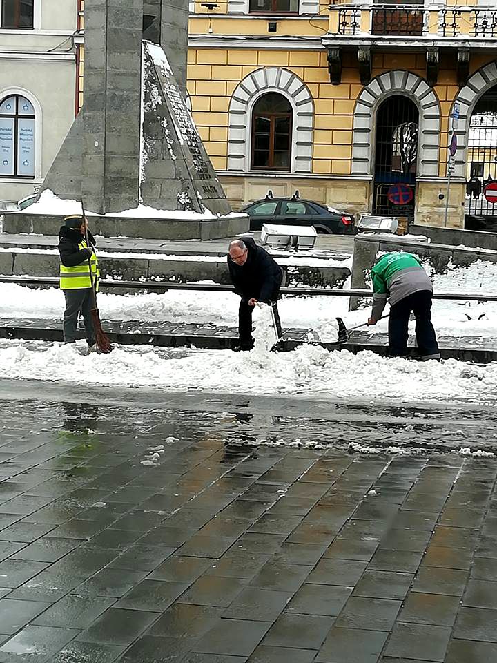 Atunci și Acum/ Emil Boc, premierul din perioada crizei economice, ales de patru ori primar al Clujului