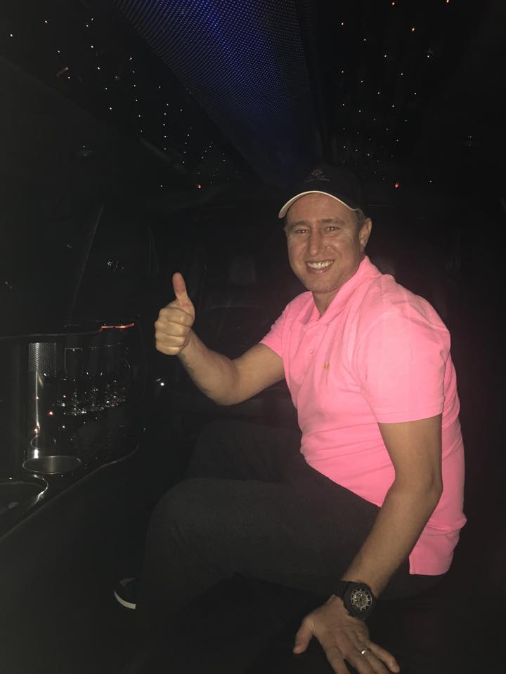 Reghe se distrează în Las Vegas: "Mă uit la el ca la un soare!" / FOTO