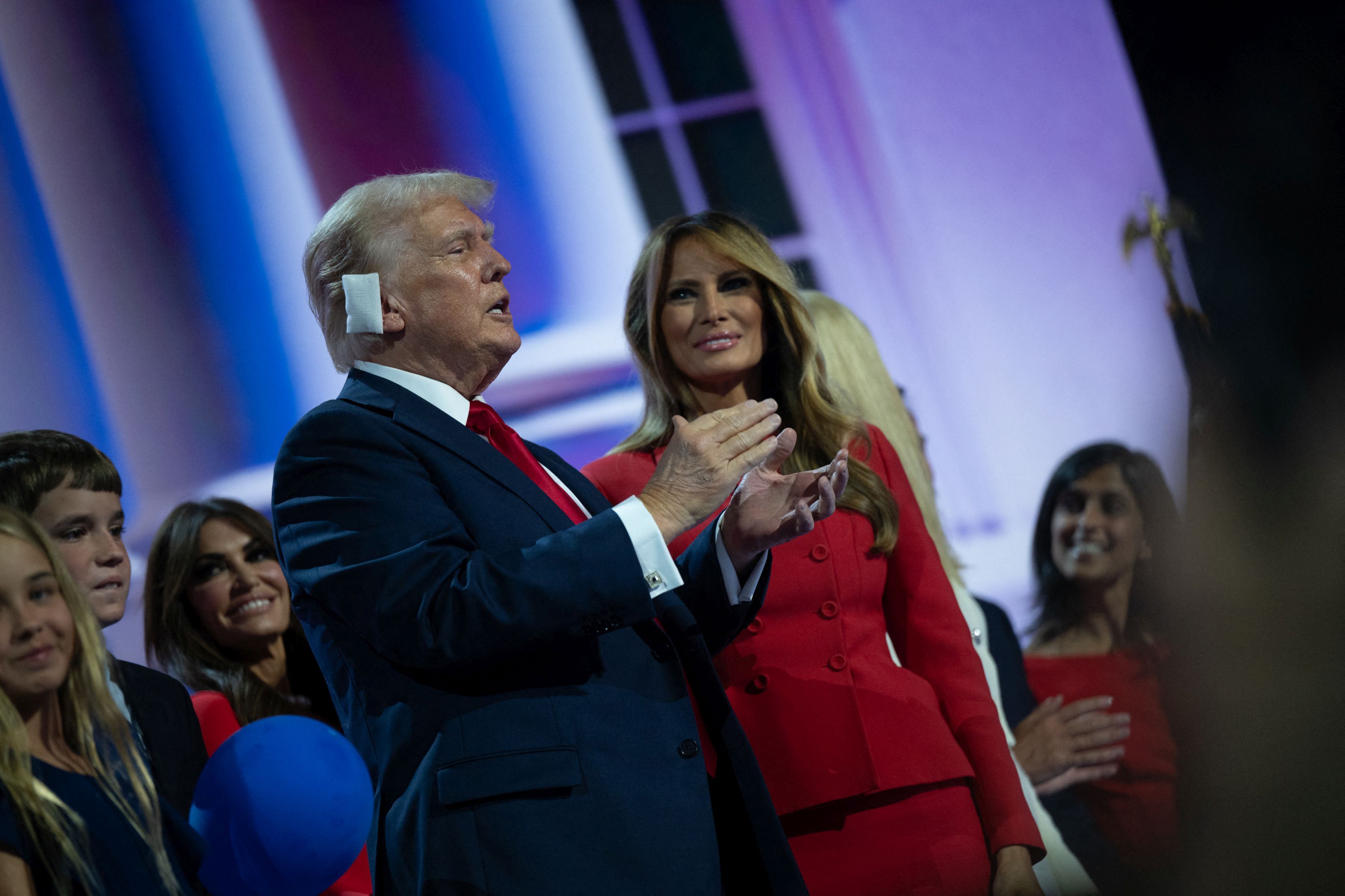Melania, apariție strălucitoare la discursul lui Trump: „Arăta mai degrabă ca și cum ar defila pe un podium. Face doar ce vrea ea”