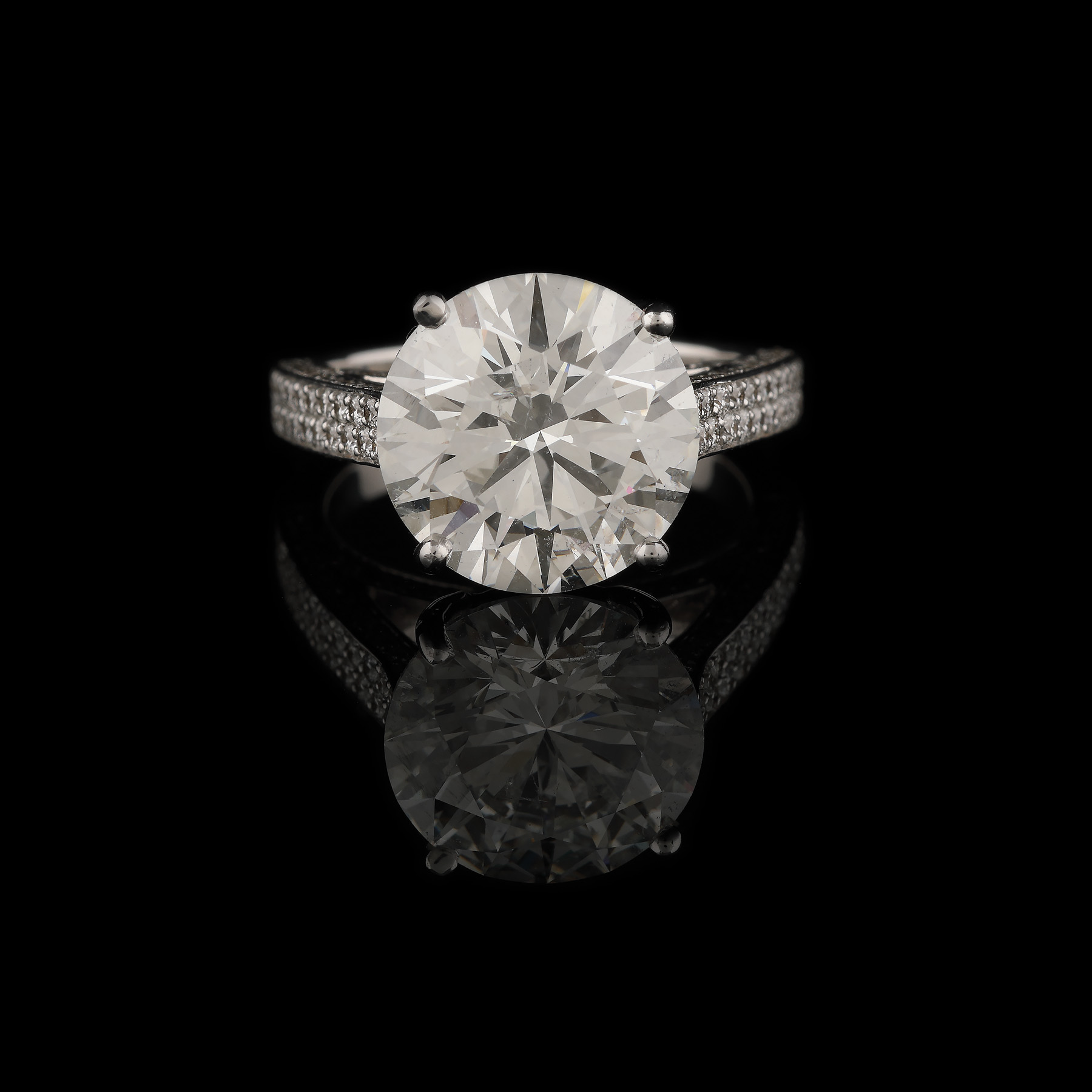 Cel mai mare diamant din România, scos la vânzare. Licitație de milioane de euro