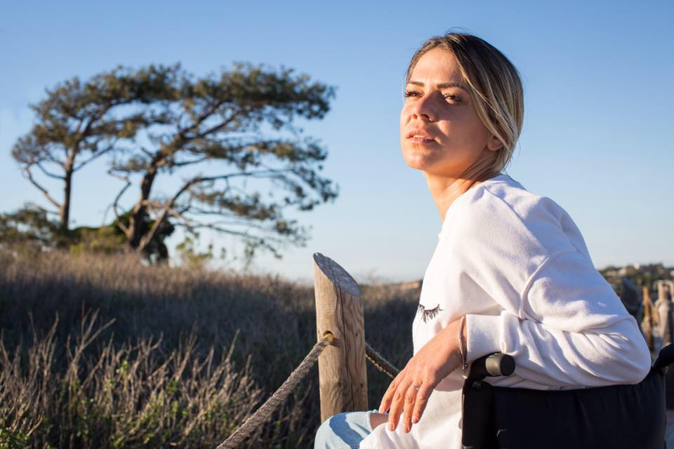 Povestea impresionantă a unei românce, model în Italia. Roxana Dobrică a ajuns campioană la handbike, după ce a paralizat complet| FOTO
