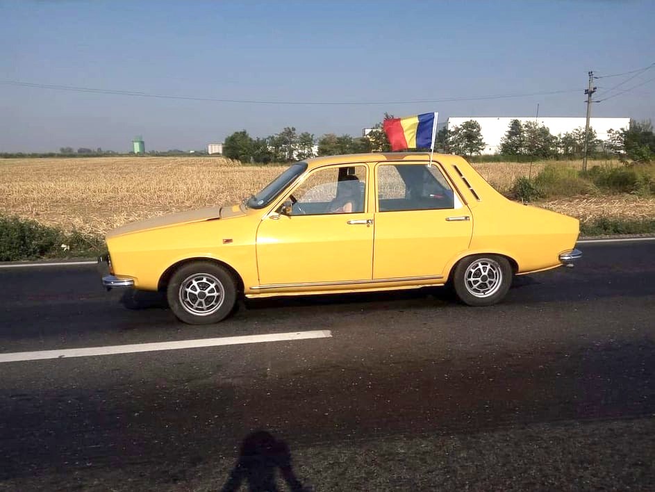 În vacanță în Grecia cu Dacia 1300. Șofer: „Drumul a fost relaxant, iar viteza maximă a fost de aproape 100 km/h”