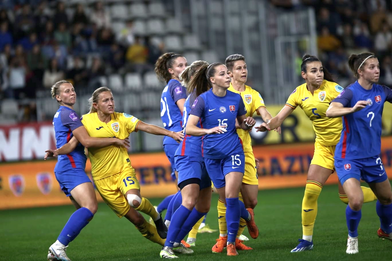 Naționala feminină a României de fotbal, remiză cu Slovacia. Bara ne-a salvat de la a treia înfrângere din grupă