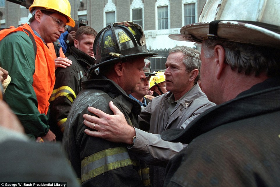 Imagini de colecție cu George W. Bush după atentatele teroriste din 11 septembrie 2001