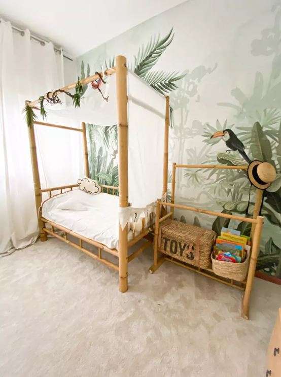 Imagini din casa în care Laura Cosoi locuiește. Camera fetițelor pare desprinsă din povești