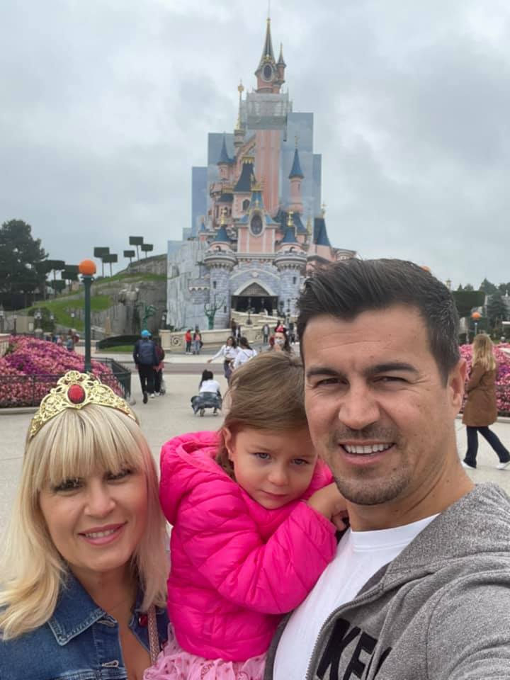 Elena Udrea, interviu alături de fiica ei, Eva. Ce au spus cele două: „Mă puneam în genunchi”