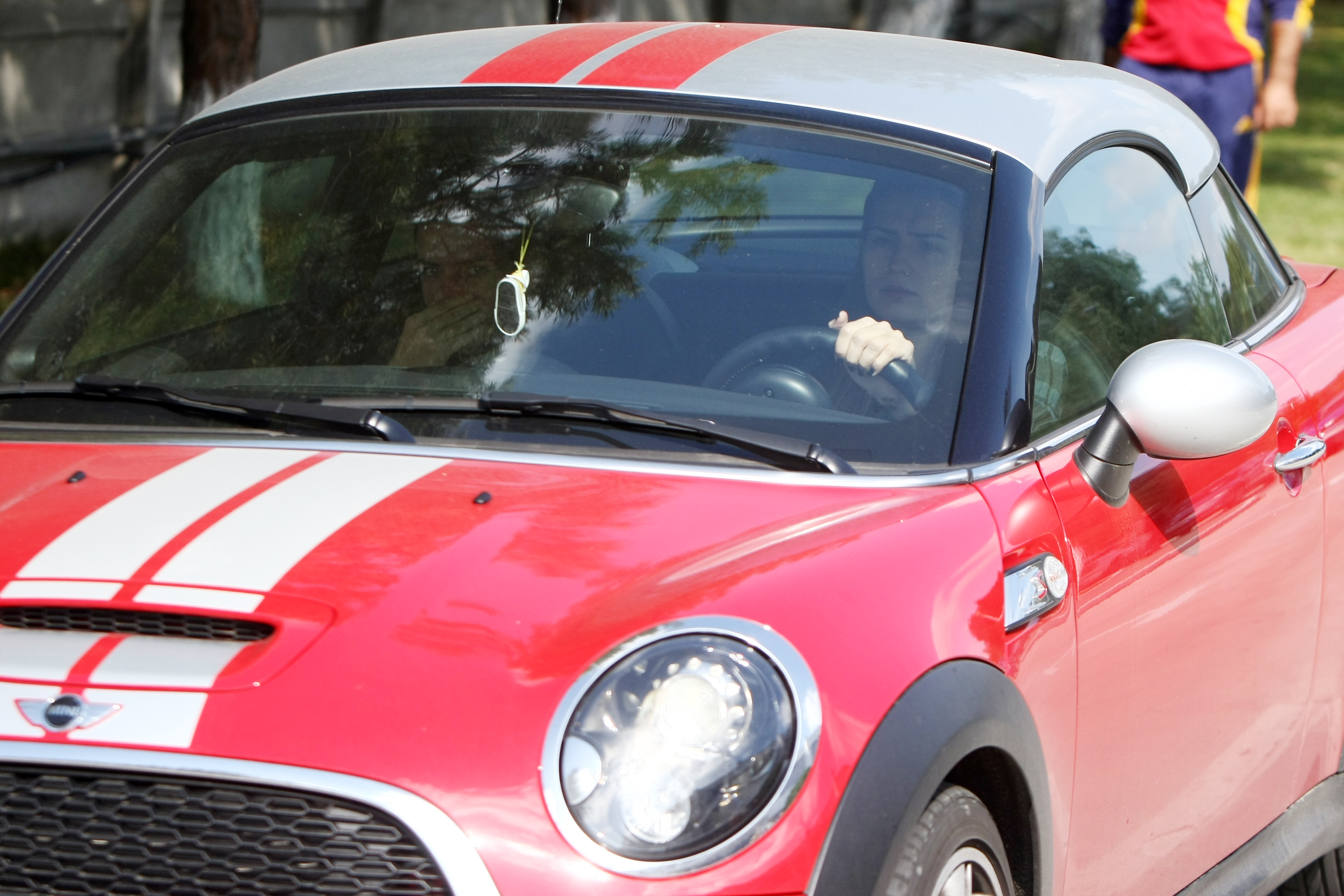 FOTO / Şi-au adus bolizii pentru a învinge Ungaria! ”Tricolorii” au prezentat moda auto