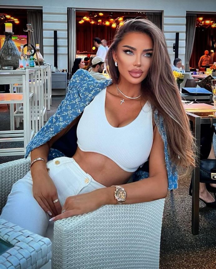 Cum a apărut Bianca Drăgușanu pe o plajă din Mamaia Nord. Toți și-au dat coate când au văzut-o