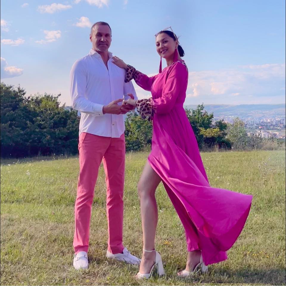Cum se înțelege Medana cu mama lui Alin Oprea și ce spune artistul despre pierderea tatălui său. „Regret profund că nu au reușit să se cunoască direct”