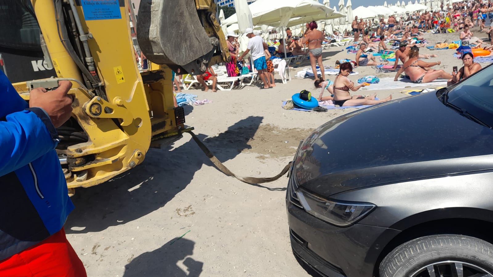 Și-a parcat mașina pe plaja din Saturn, iar acum polițiștii cer arestarea lui. Prins de 4 ori fără permis în ultimele zile!