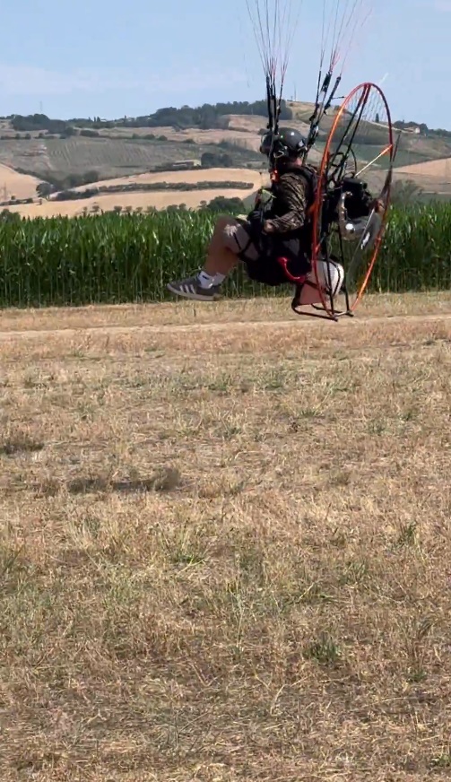 Noi detalii despre moartea lui Felix Baumgartner: Avea o cameră legată de picior când zbura. Ultimele imagini cu el în viață, vizionate de anchetatori: „Trebuie să înțelegem ce s-a întâmplat”