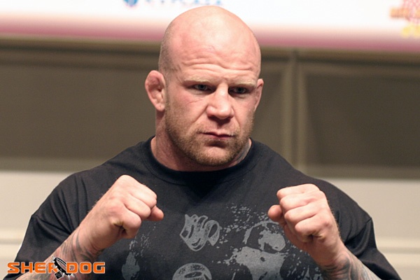 Meci tare la Cluj: Alexandru Lungu vs Jeff Monson! GALERIE FOTO