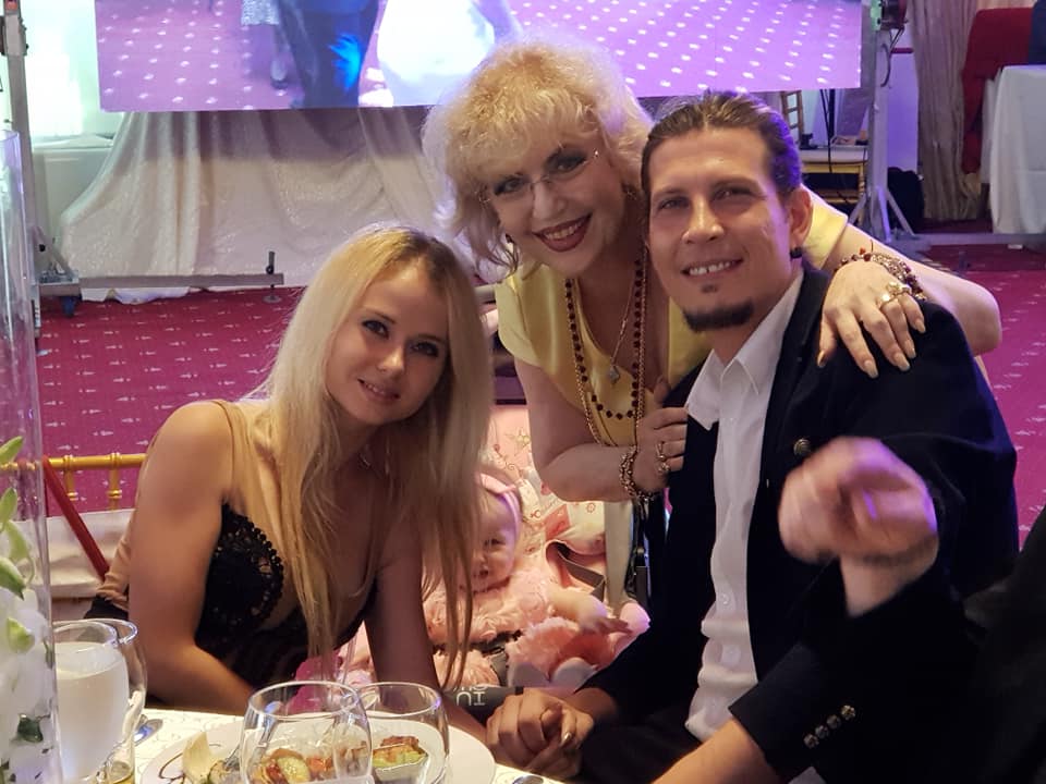 Adrian Daminescu și-a însurat fiul adoptat. La nuntă au cântat marii artiști ai generației de aur | FOTO