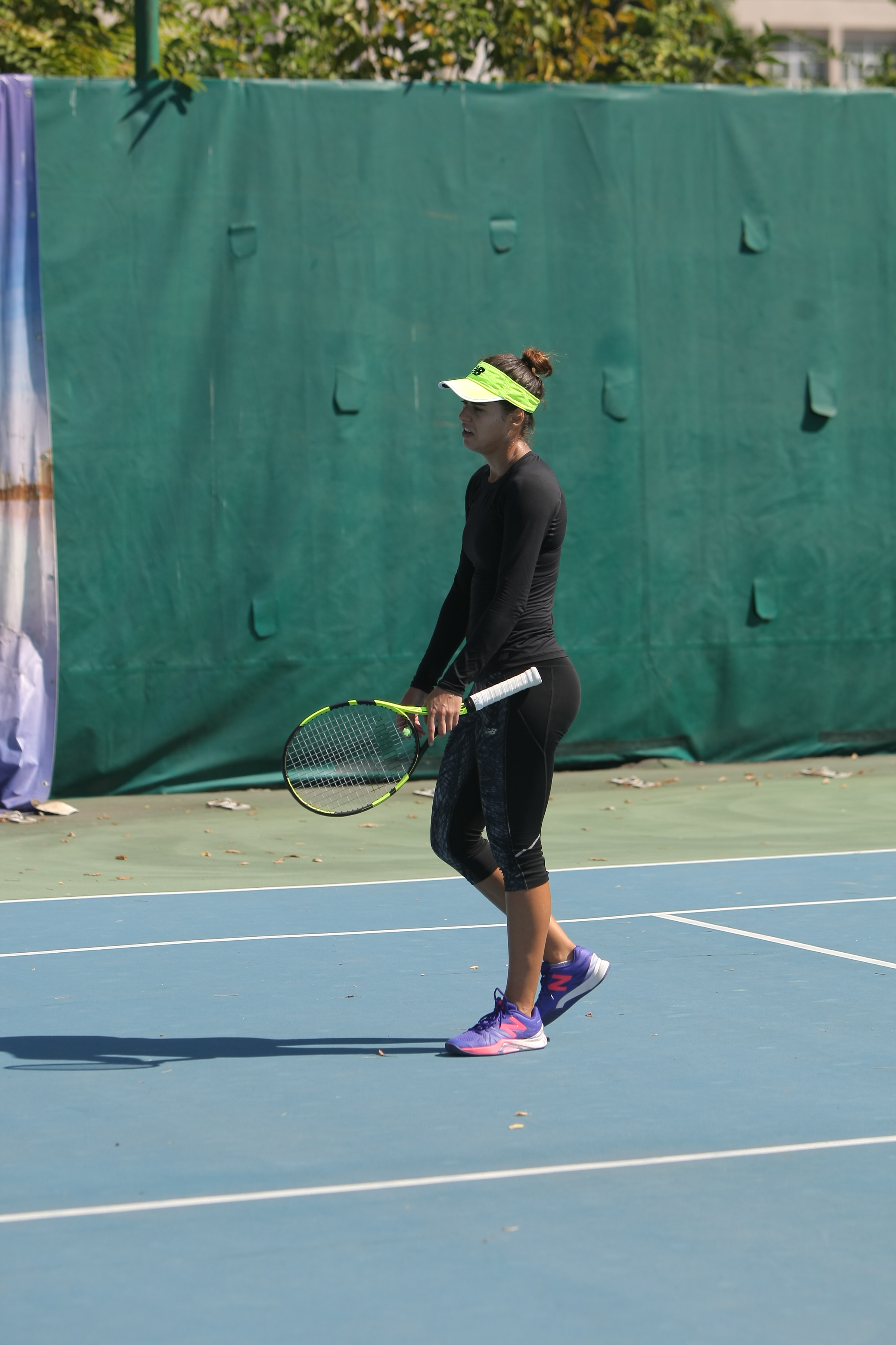 Sorana Cîrstea și Irina Begu conduc mașini de zeci de mii de euro. Fete de milioane cu bolizi în dotare! GALERIE FOTO